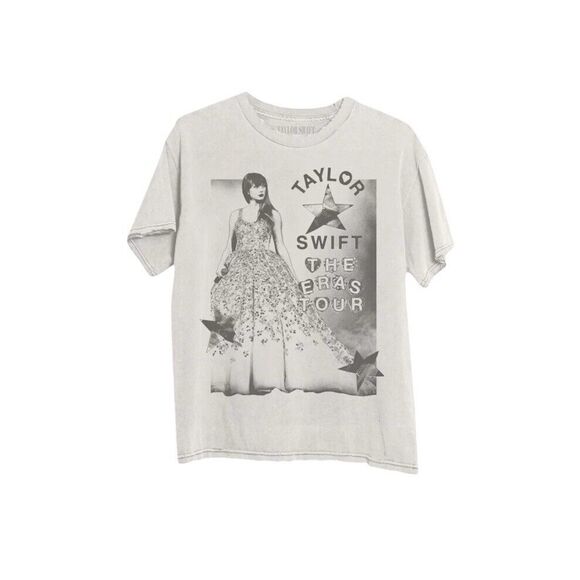 Taylor Swift The Eras Tour Photo Oversized T‎ Shirt New - Picture 1 of 3